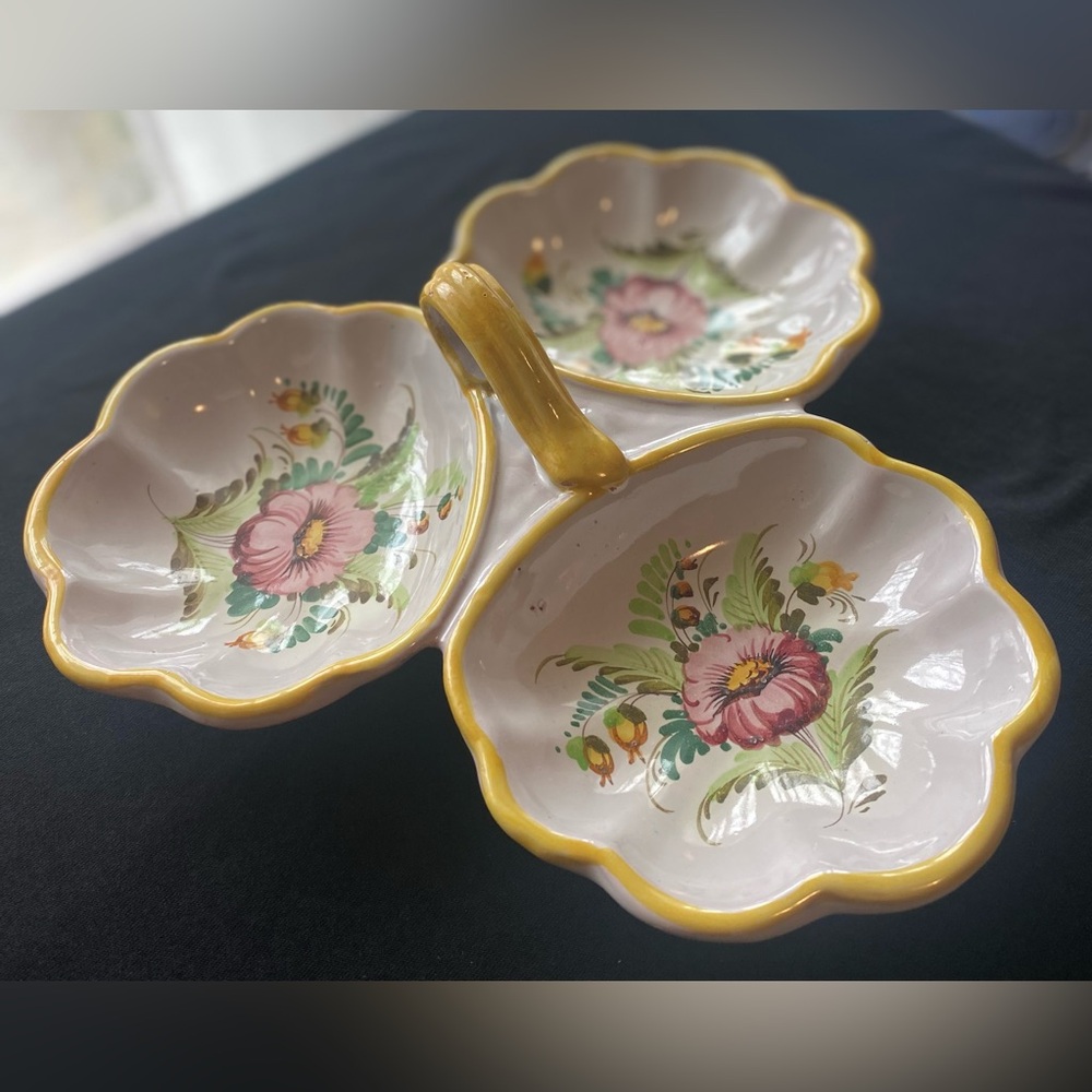 Vintage Italian Majolica 3-section dish with handle; VGC; signed & numbered
